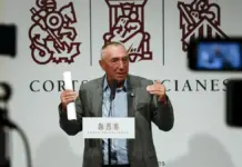 Joan Baldoví, síndic de Compromís, en el pleno de Les Corts Valencianes.