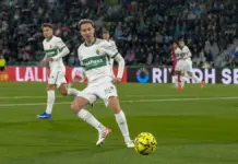 Marc Aguado se pierde entre cuatro y seis semanas por un esguince grave de tobillo Marc Aguado, centrocampista del Elche, en acción durante un partido en el Martínez Valero