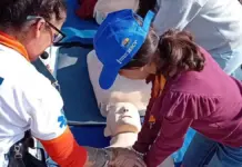 Casi 1.900 personas se han salvado este año en la Comunitat Valenciana gracias a las maniobras de reanimación del SAMU Personal del SAMU realizando prácticas de reanimación