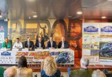 Acto de presentación del Rally Ciudad de Valencia con Fuster y participantes