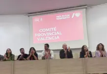 Tres miembros del PSPV posan en una imagen facilitada por el partido.