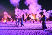 El Campello vive sus Moros y Cristianos con un pregón emotivo y un espectacular desembarco moro