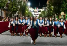 El Campello cierra sus grandes desfiles de Moros y Cristianos tras la reconquista cristiana